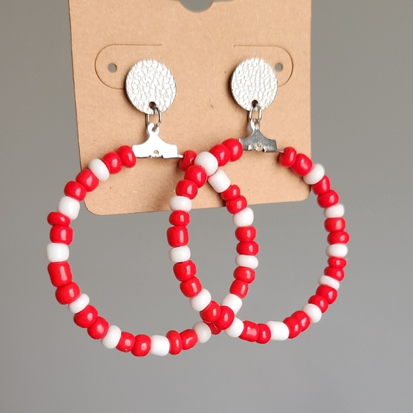 Free w/purchase Red and White Beaded Hoops - Picture 2 of 4
